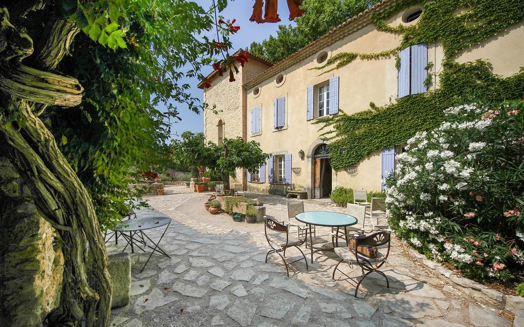 Gite Des Carmes And Spa Le Thor Luaran gambar